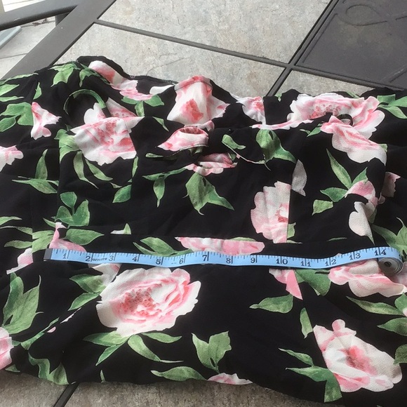 Rose black dress - Picture 8 of 11